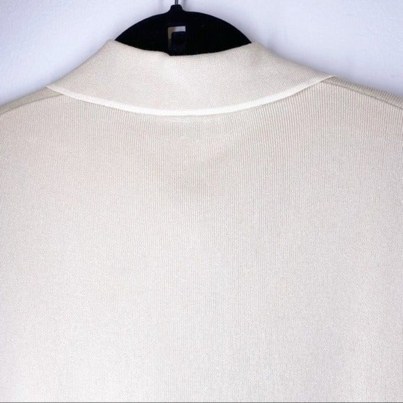 Valentino Tortoise Shell Button Sleeveless Collared Blouse - Picture 11 of 12